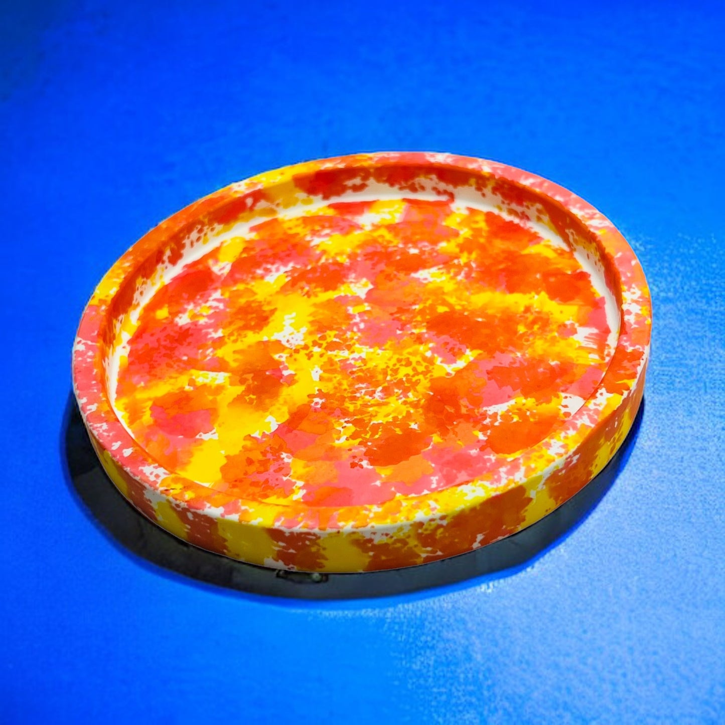 JenDore Bandeja de tocador circular de cerámica hecha a mano en amarillo y naranja Summer Vibes